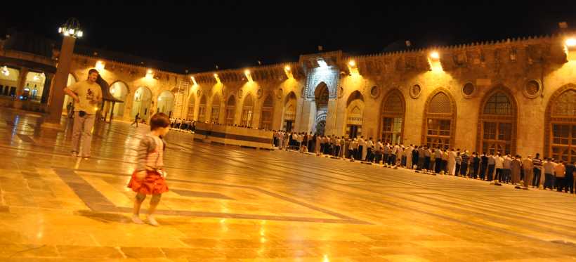 Abendgebet Moschee Alepo